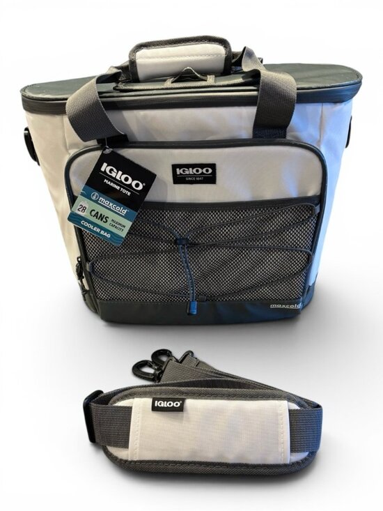 Igloo Other - NWT Igloo Marine Tote MaxCold 28 Can Cooler Bag